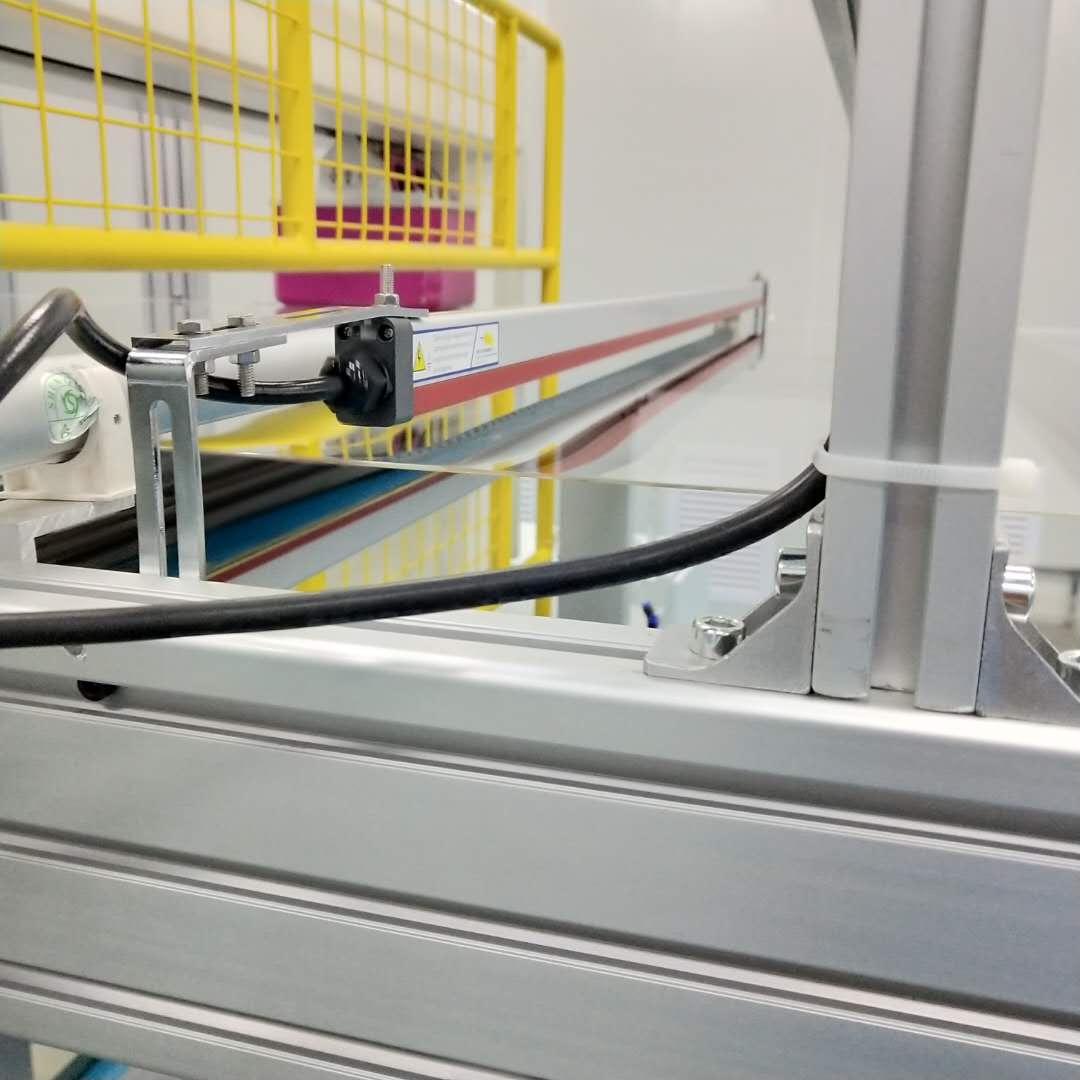 Electrostatic eliminator bar installed in acrylic extruder